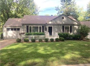 4816 W 72nd St, Prairie Village, KS 66208