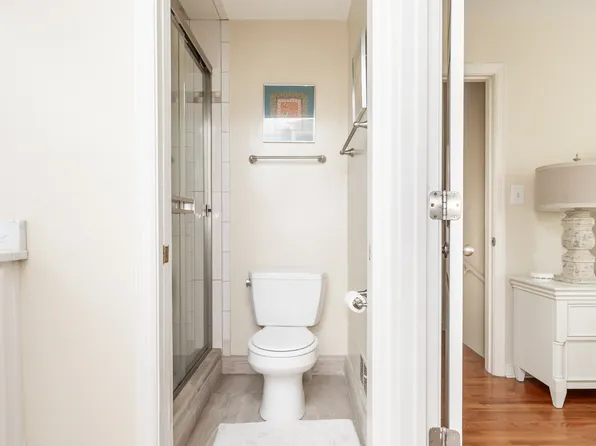 2223 Strathmoor Blvd, Strathmoor Village, KY 40205