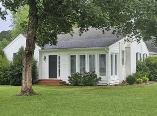 907 Raleigh Rd, Clinton, NC 28328