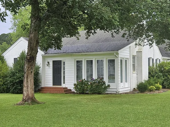 907 Raleigh Road, Clinton, NC 28328