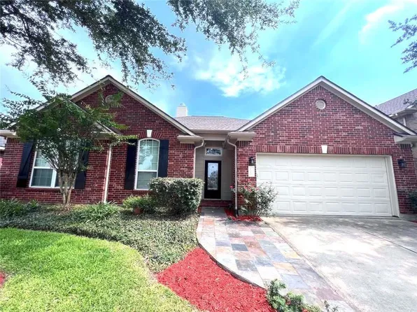 1310 Surecrop Ln, Pasadena, TX 77504