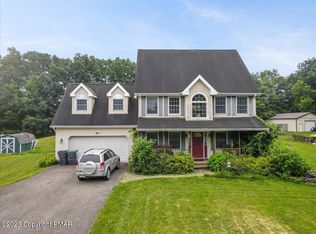 177 Maple Spring Dr, Kunkletown, PA 18058