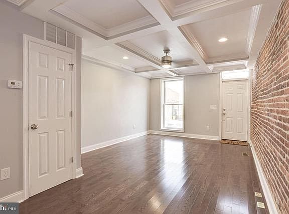 5th image of 45 E Randall St