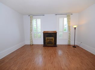 292 William St E #1, Oshawa, ON L1G1K8