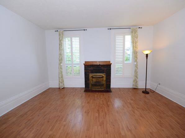 292 William St E #1, Oshawa, ON L1G 1K8