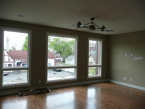 Living Space (Liquor store is gone and a parking lot across the street).