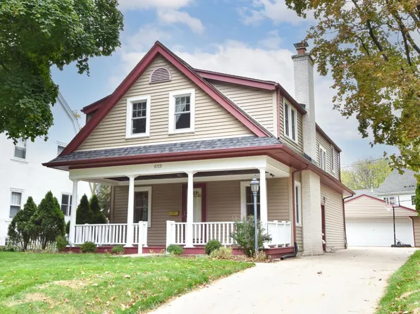 619 North 68th STREET, Wauwatosa, WI 53213
