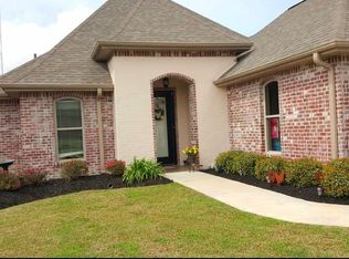1907 Bella Vie Dr, Deridder, LA 70634