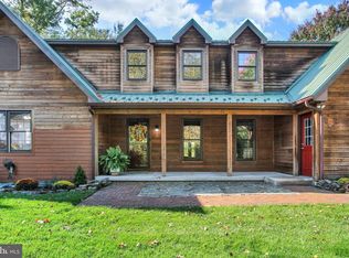 1002 Long Ln, Gettysburg, PA 17325