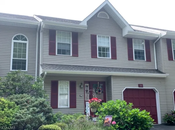 30 Pinehurst Dr, Washington Twp., NJ 07882