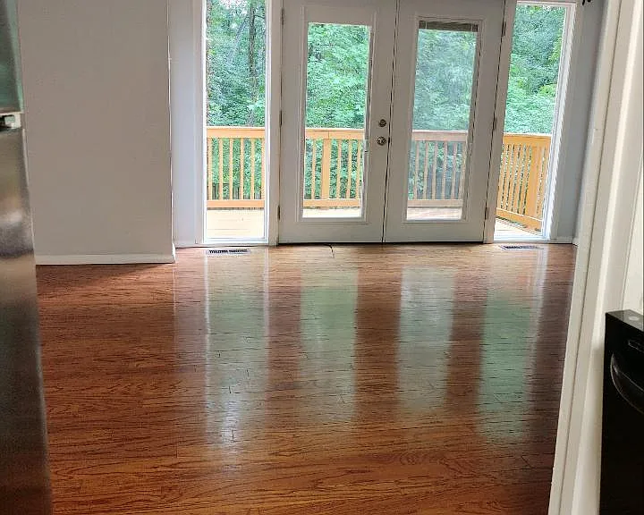 5468 Endicott Ln — Photo 5