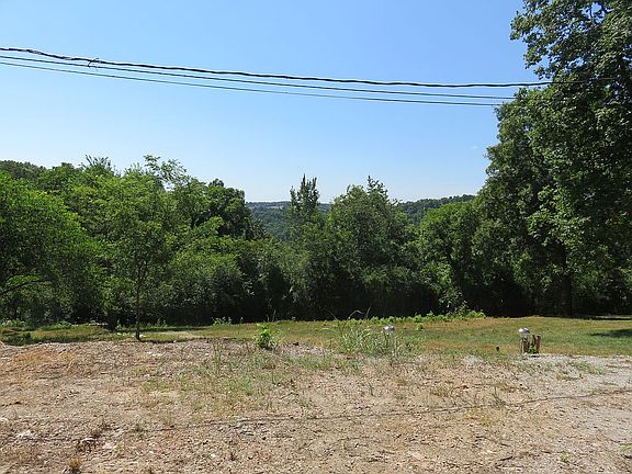 2nd image of 309 6th St
