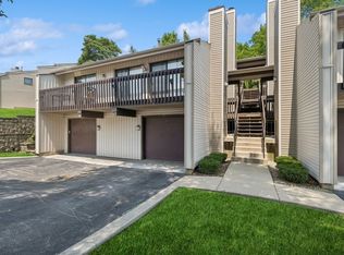 21 Mineola Rd, Fox Lake, IL 60020