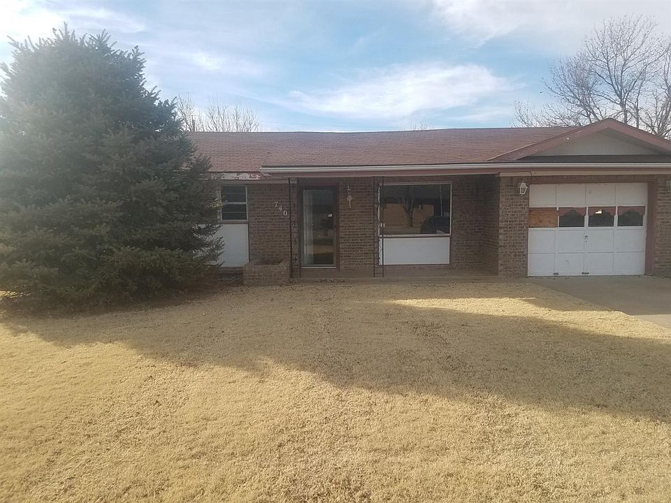 1st image of 740 S Holly Dr