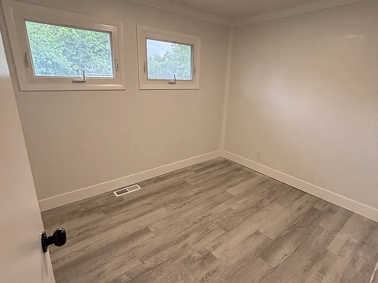 4228 Thompson Dr — Photo 7