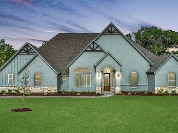 947 Silverleaf Dr, Weatherford, TX 76085