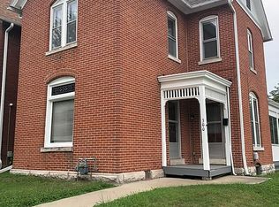 300 S 11th St, Quincy, IL 62301