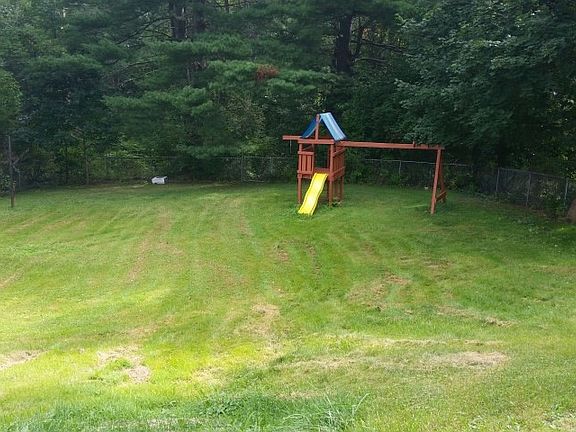 2nd image of 417 Torrance Ave