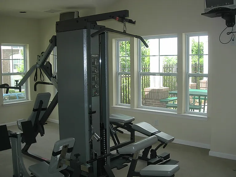 Rivermere Apartments — Photo 7