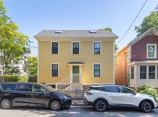 577 Franklin St #1L, Cambridge, MA 02139