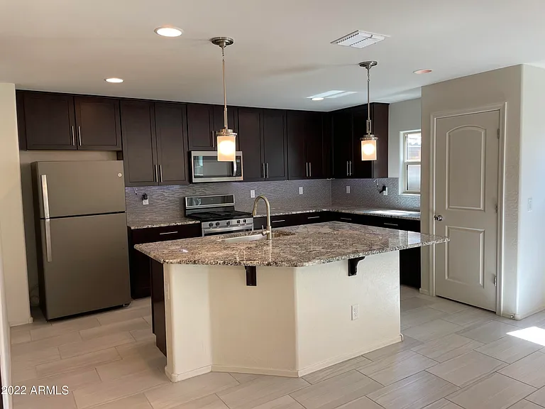 16623 W Culver St — Photo 6
