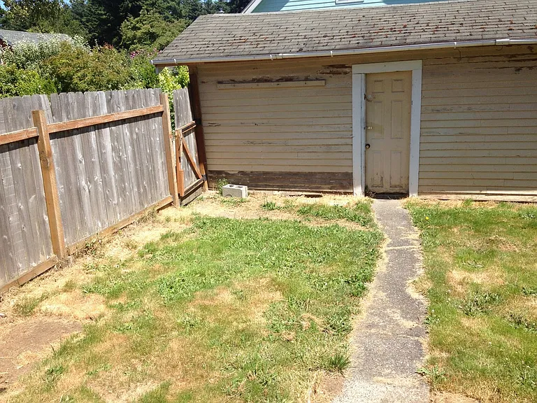 3004 Meridian St — Photo 4