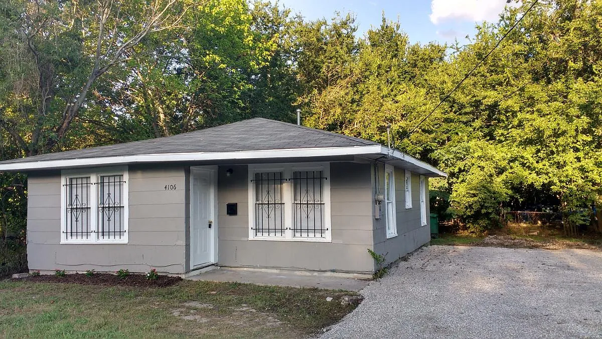 2 bed, 760 sqft, $950 — Photo 1