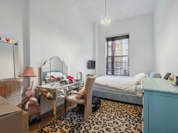 212 East 11th Street image 8 of 8