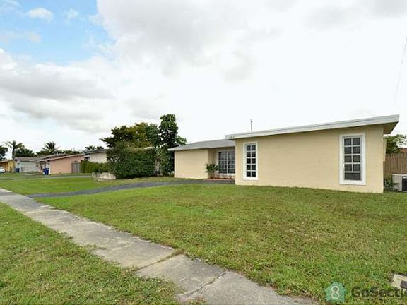3rd image of 11450 NW 35th St