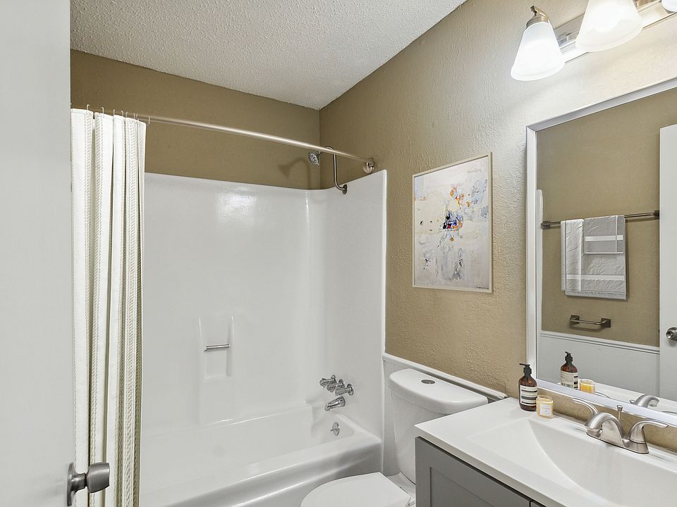 Bathroom Ascend Moore Ok