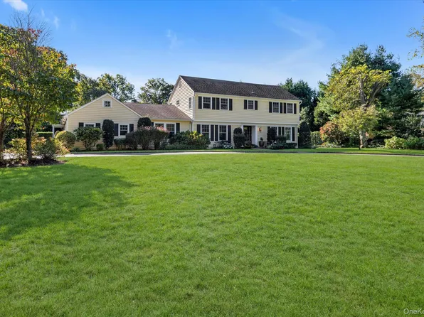 7 Shady Meadow Lane, Syosset, NY 11791