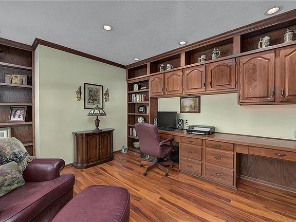 5th image of 2324 Brigadoon Ct