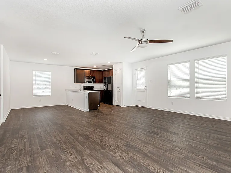 9213 Marilyn Pl — Photo 6
