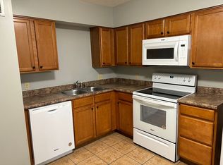 1507 La Fontenay Ct, Louisville, KY 40223
