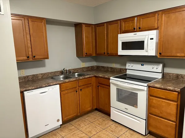 1507 La Fontenay Ct, Louisville, KY 40223