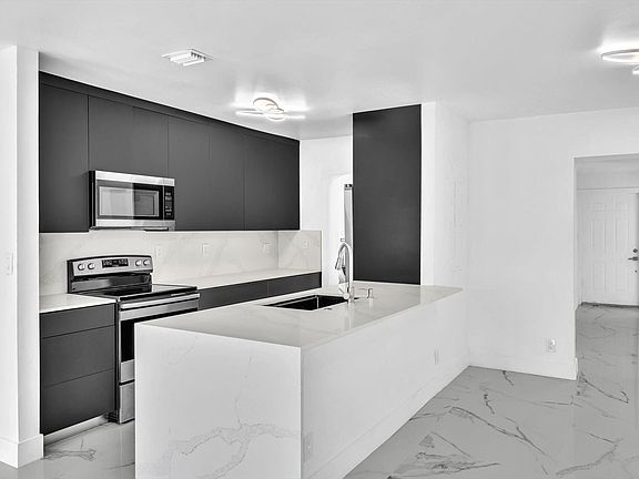 2nd image of 2230 SW 48th Avenue
