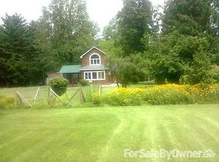 Great yard : Zoysia grass is like a golf course