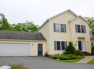 62 Conifer St, White Riv Jct, VT 05001