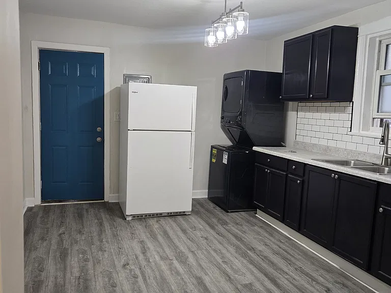 2139 N Long Ave #1 — Photo 9