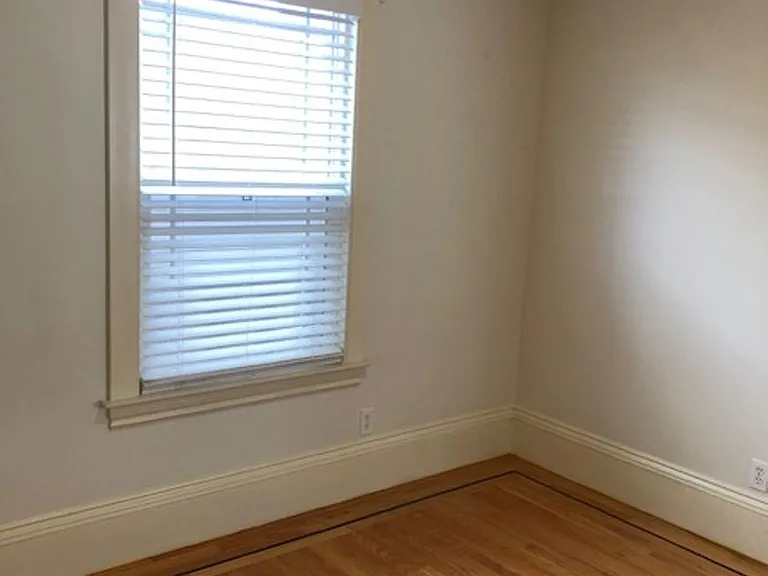 937 International Blvd — Photo 10