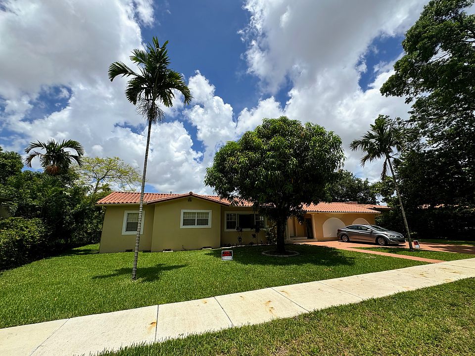 1st image of 60 Palmetto Dr
