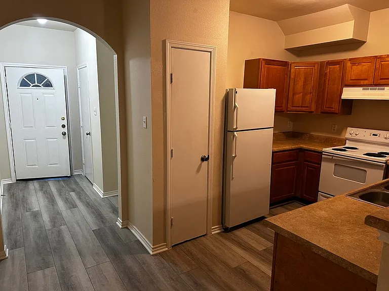 7818 Kingsbury Way #3 — Photo 8