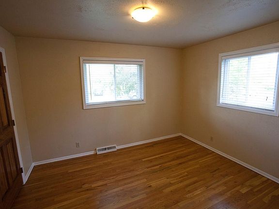 Bedroom #1