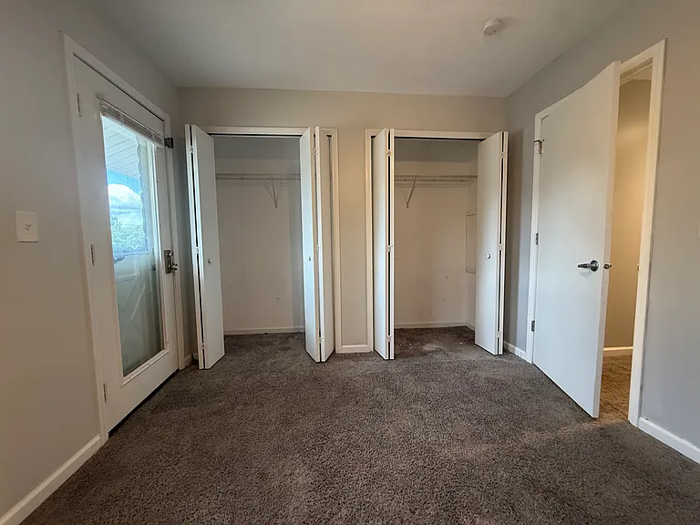 4289 Alpine Hill Ct — Photo 10