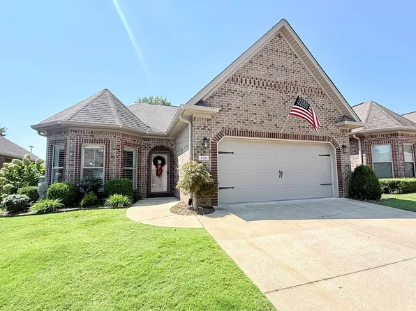 150 Cottage Ln, Florence, AL 35630