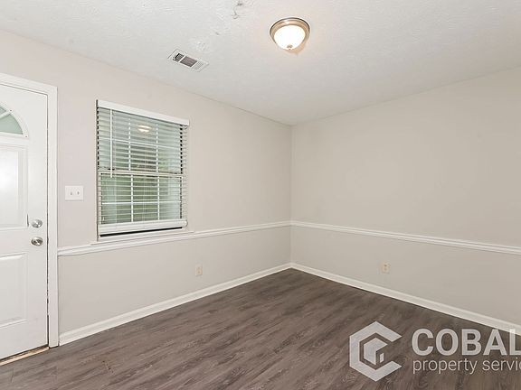4th image of 416 Creekview Ct
