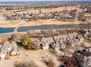 709 Aberdeen Rd, Edmond, OK 73025