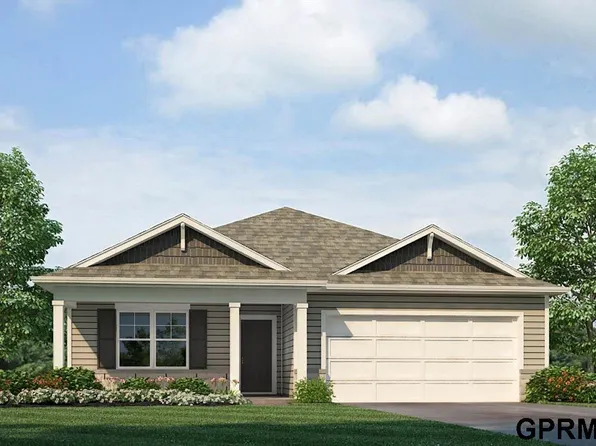 1684 Taylor Ln, Fremont, NE 68025