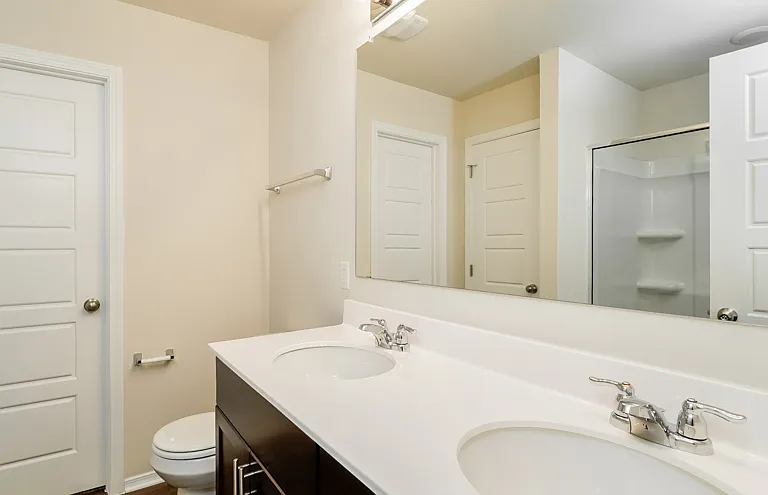 The Corridor at Sunset Oaks Rental Homes — Photo 15