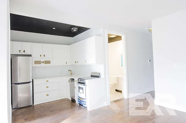 Rented by EXR | media 28